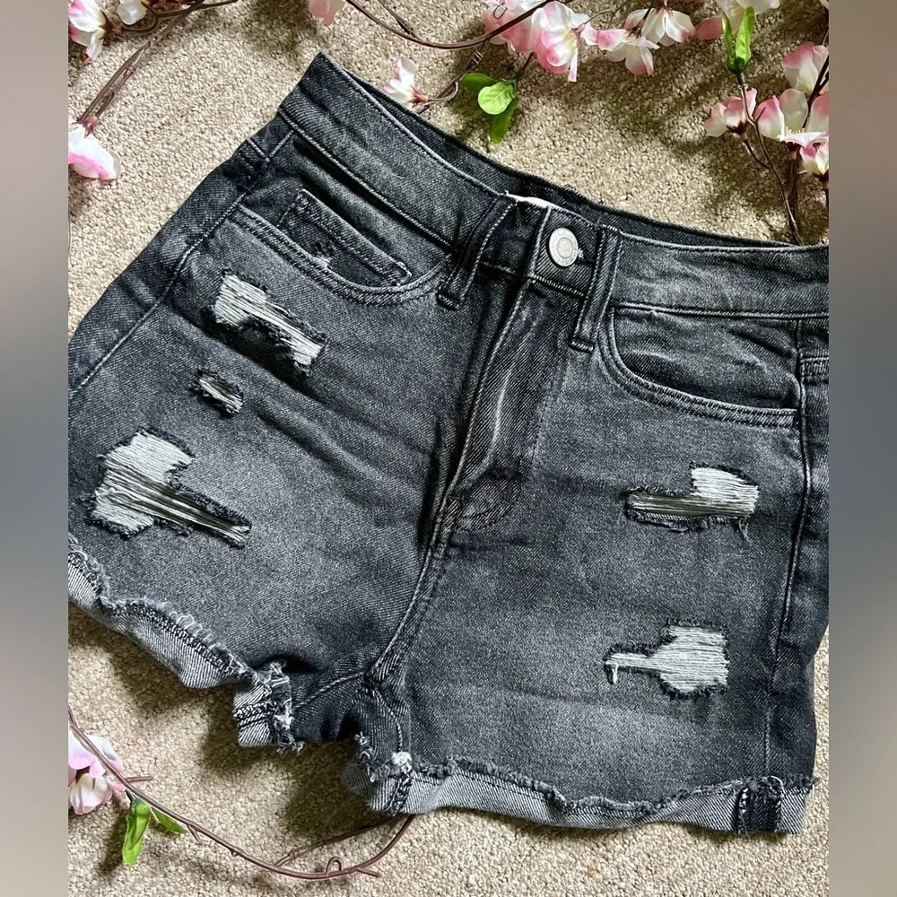 SO Charcoal High Rise Distressed Denim Mom Jean Short - 0/24